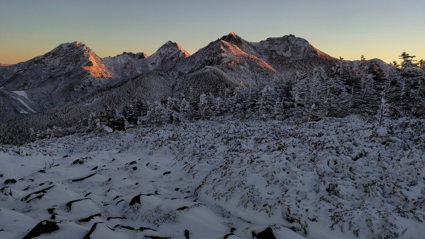 山登りを学びたい方、雪山の訓練したい方