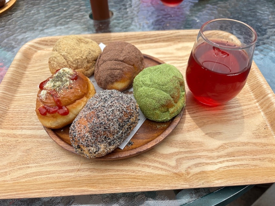 高見石小屋の揚げパン