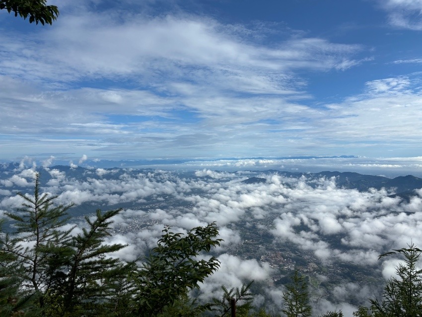 両神山
