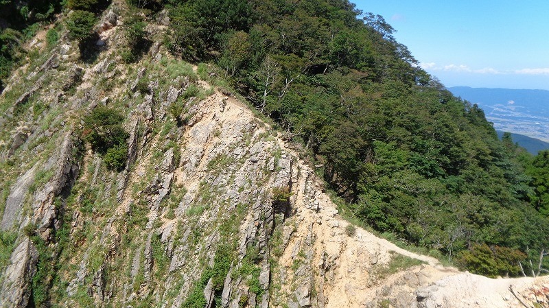 【10/26（日）釈迦ヶ岳/鈴鹿】 （庵座の滝・大ガレ〜猫岳・羽鳥峰周回コース）同行者募集☺️