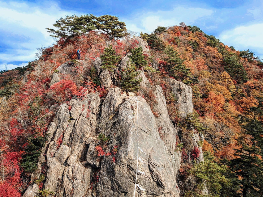 【急募】11月8日(土)鎖場と紅葉の二ツ箭山 同行者募集【清瀬・和光市発】