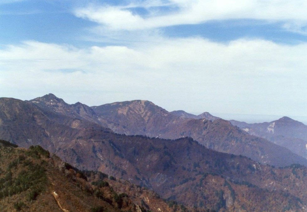 笈ヶ岳と大笠山と奈良岳と見越山と大門山